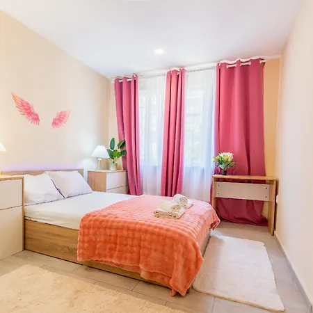 Animal Paradise Apartment *